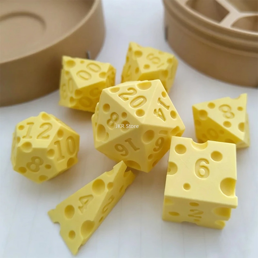 不規則なチーズ型のダイスボックスオーナメント、創造的なD4  - Board Game Review のレビューと価格