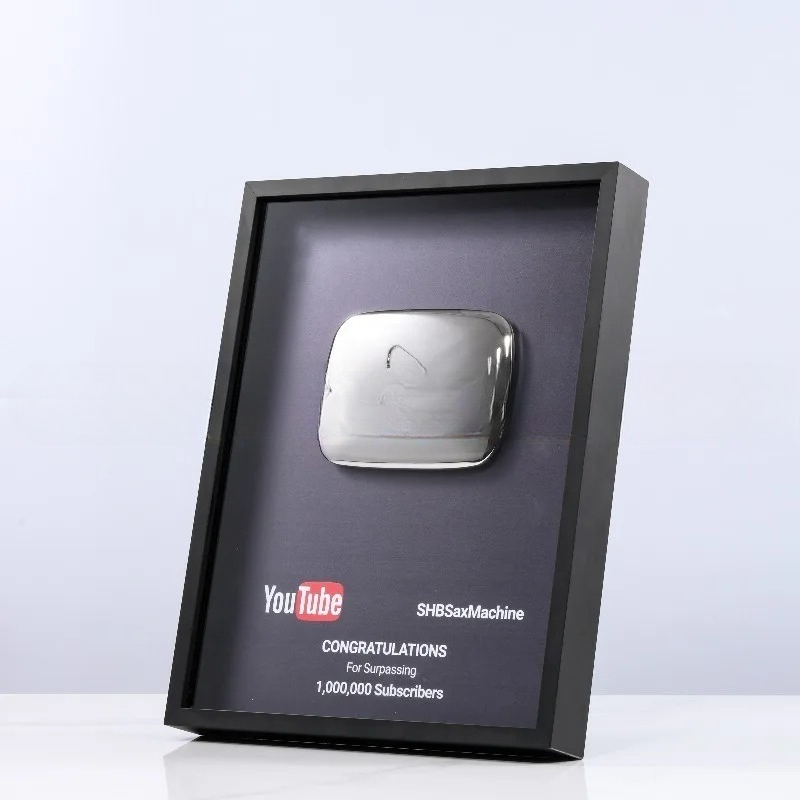 YouTubeとBilibiliのゲームボタンロゴ賞ゴールド - Board Game Youtube のレビューと価格